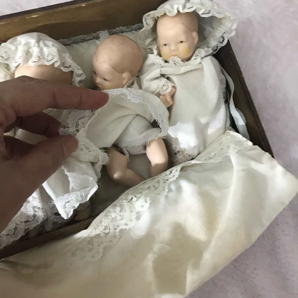 Vintage Lot of 5 R.O.C.  Babies Baby figurine Doll Porcelain Set Collectors - Picture 13 of 16